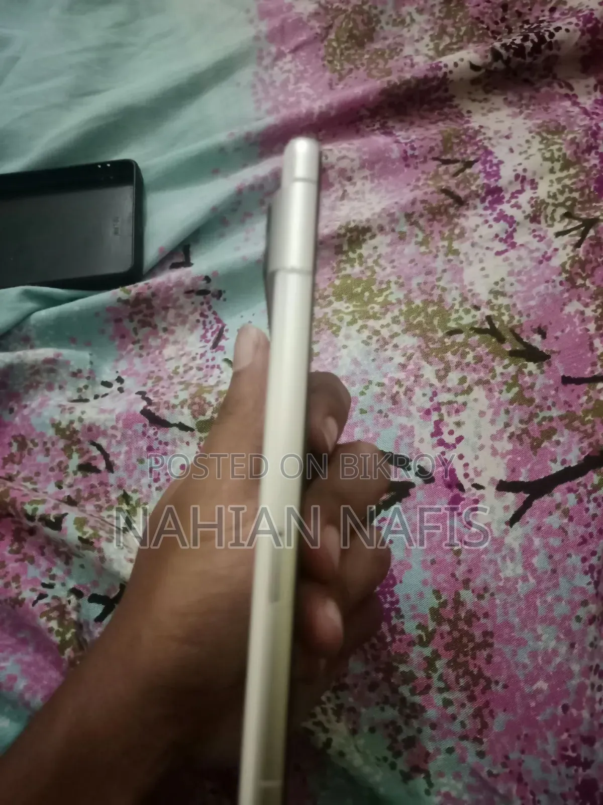 গুগল পিক্সেল ৭ ১২৮ জিবি হোয়াইট