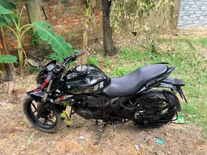 সুজুকি জিক্সার ২০১৮ ব্ল্যাক