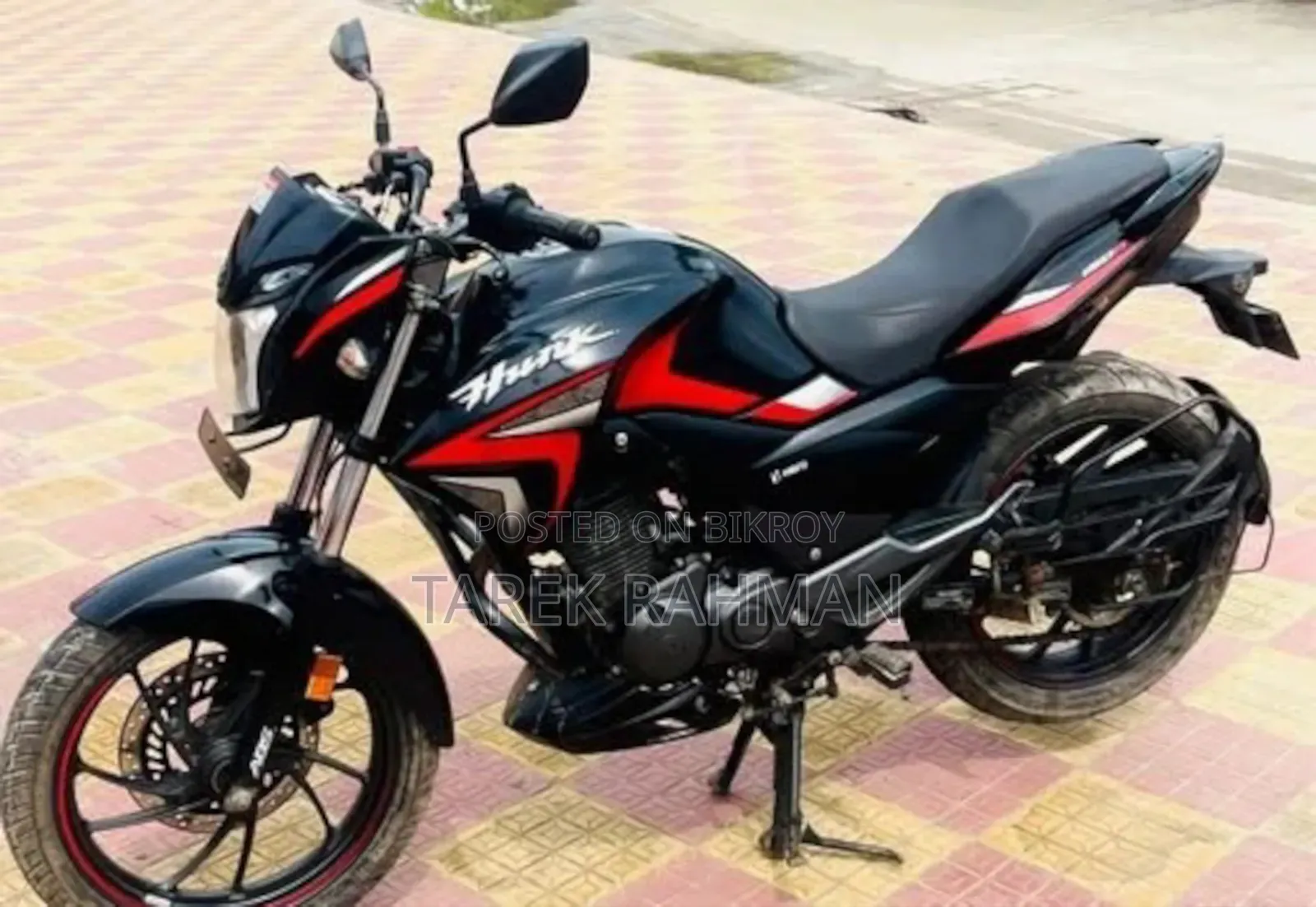 হিরো হাংক ১৫০ ২০২২ কালো