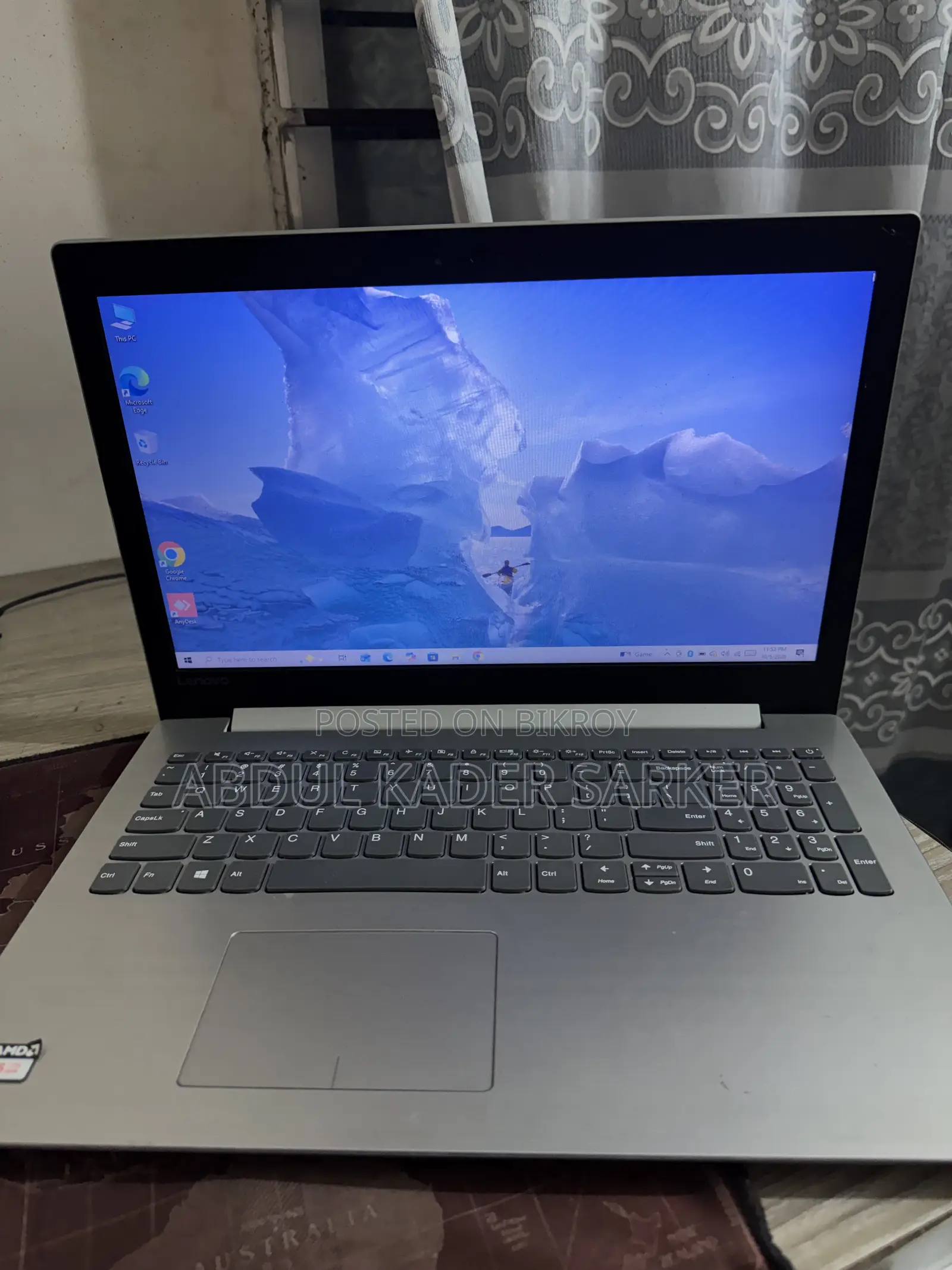 Laptop Lenovo 4GB AMD A6 HDD+SSD 1T