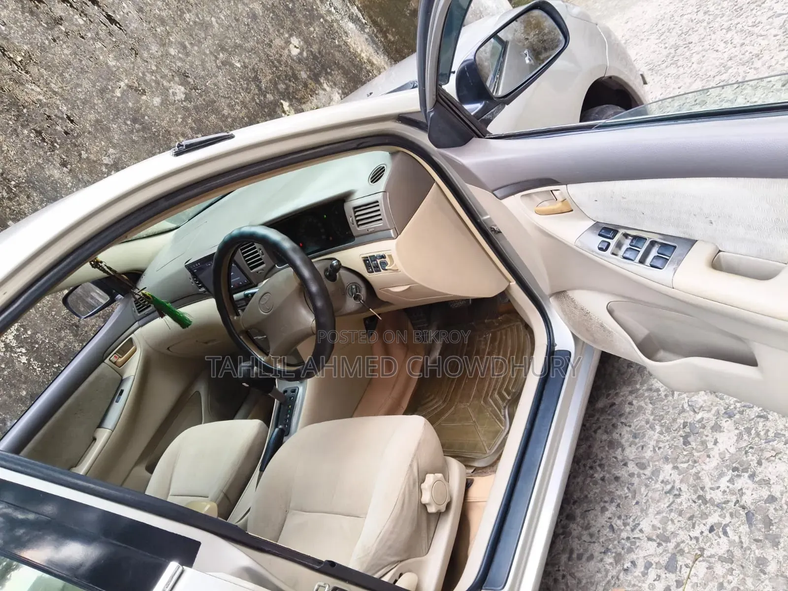 Toyota Corolla Sedan 2004 Brown