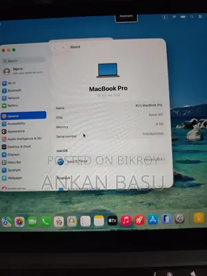 Laptop Apple MacBook Pro 2022 M2 8GB Apple M2 SSD 256GB