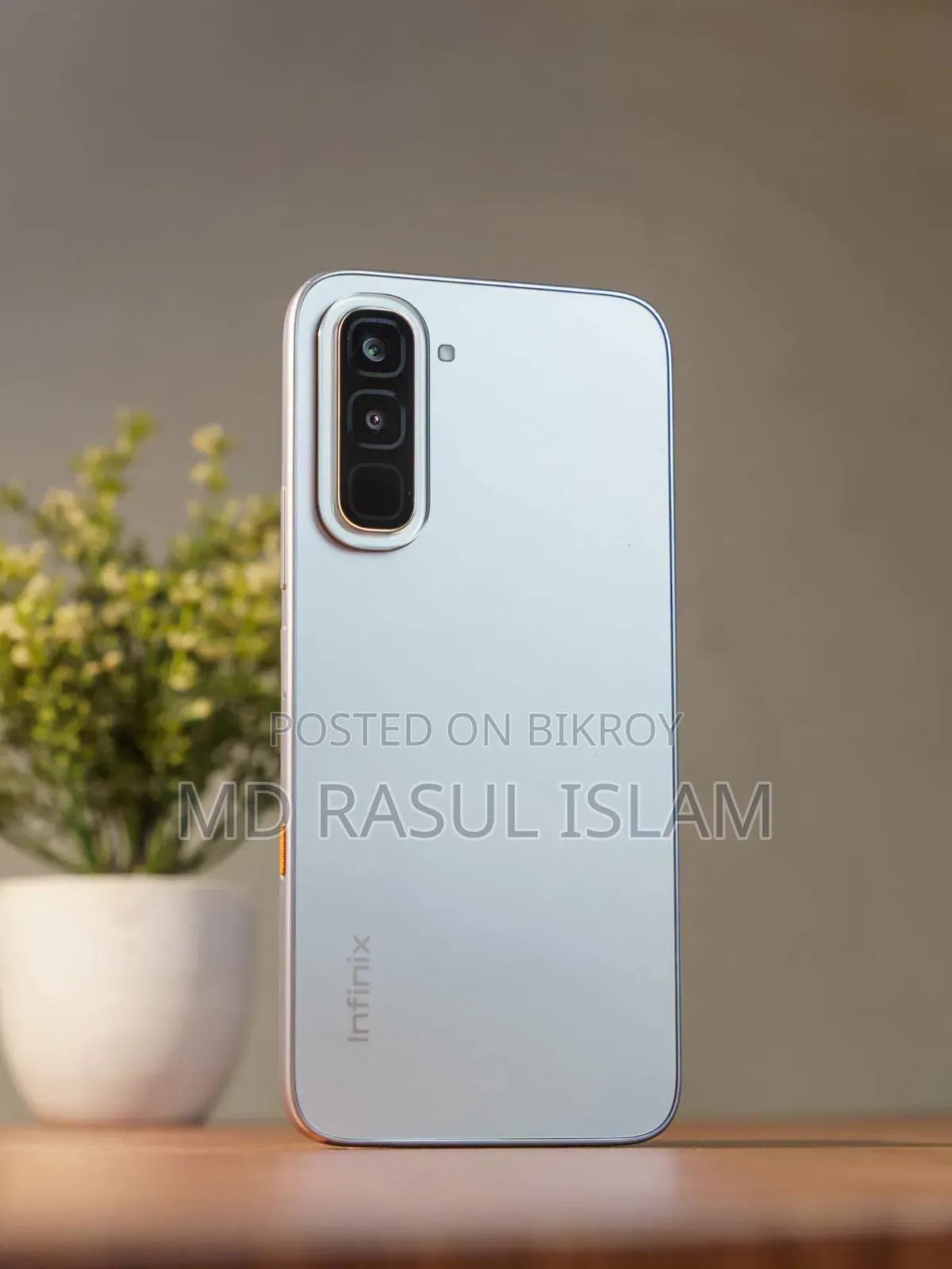 New Infinix Hot 70 128 GB White