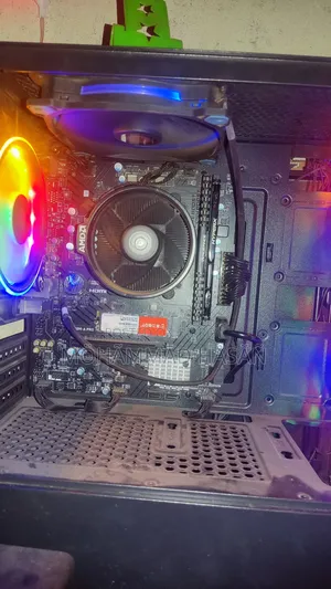 Desktop Computer Asus ROG GT51CA 8GB AMD Ryzen 5 SSD 256GB