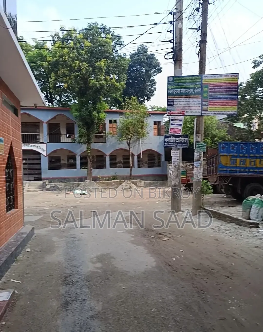 দুটি দোকান ভাড়া দেয়া হবে