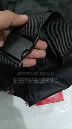 নতুন চায়না তৈরি কালো ব্যাগ খুব স্টাইলিশ