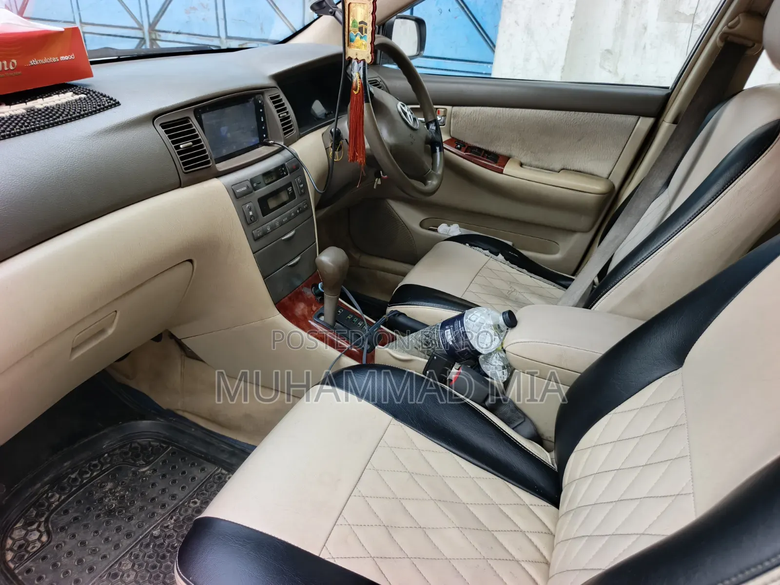 Toyota Corolla 2001 White
