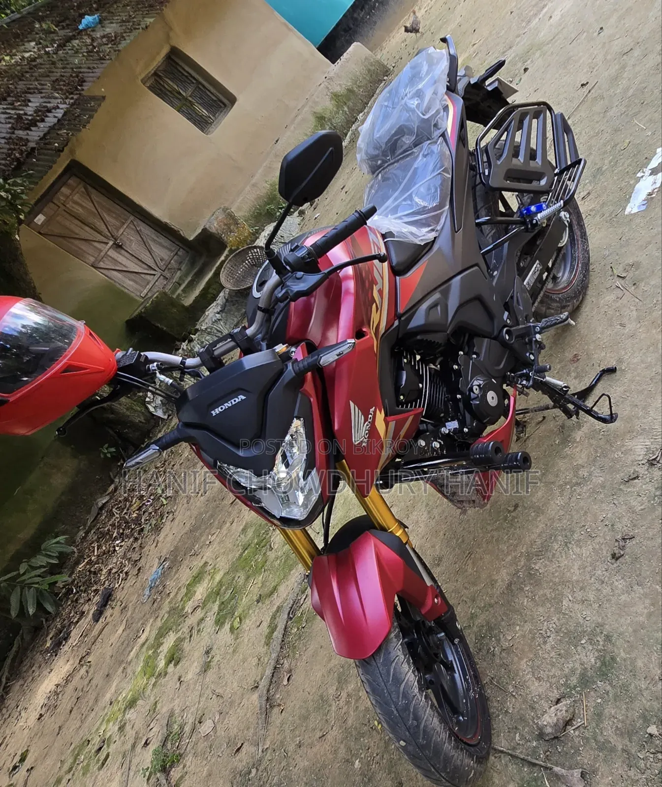 হোন্ডা হর্নেট ২.০ ২০২৫ রেড