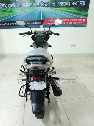 বাজাজ ডিসকভার ১২৫ ২০২৩ ব্ল্যাক