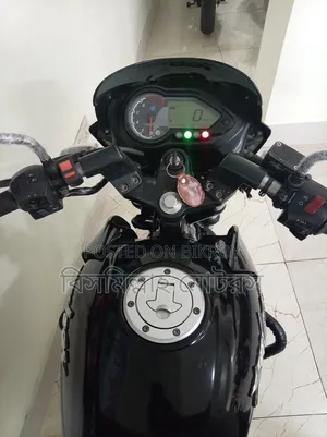 বাজাজ পালসার ১৫০ ২০২০ ব্ল্যাক