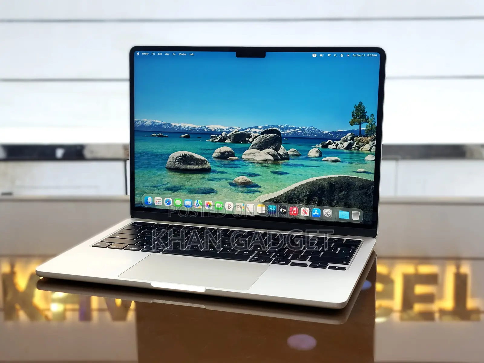 Laptop Apple MacBook Air 2022 M2 16GB Apple M2 SSD 256GB