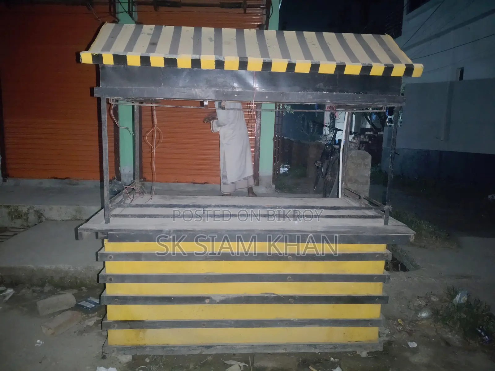 Food Cart for Emergency Sale.