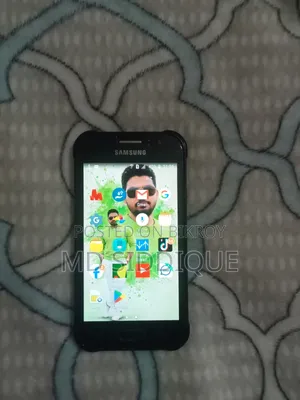 Samsung Galaxy J1 Ace 4 GB Black