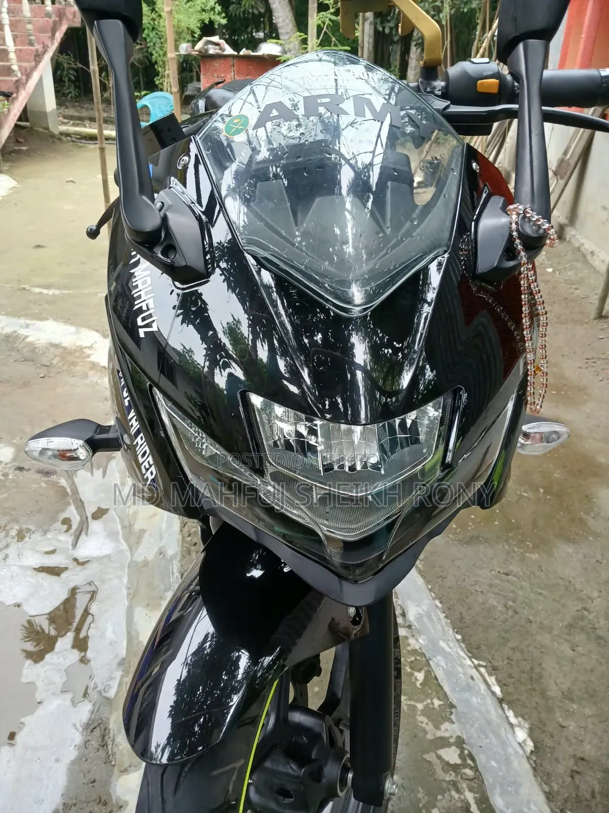 সুজুকি জিক্সার এসএফ ২০২৫ কালো