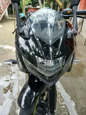 সুজুকি জিক্সার এসএফ ২০২৫ কালো