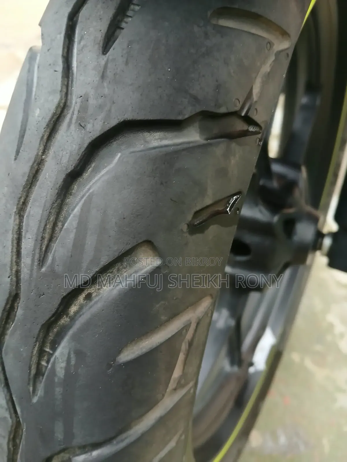 সুজুকি জিক্সার এসএফ ২০২৫ কালো