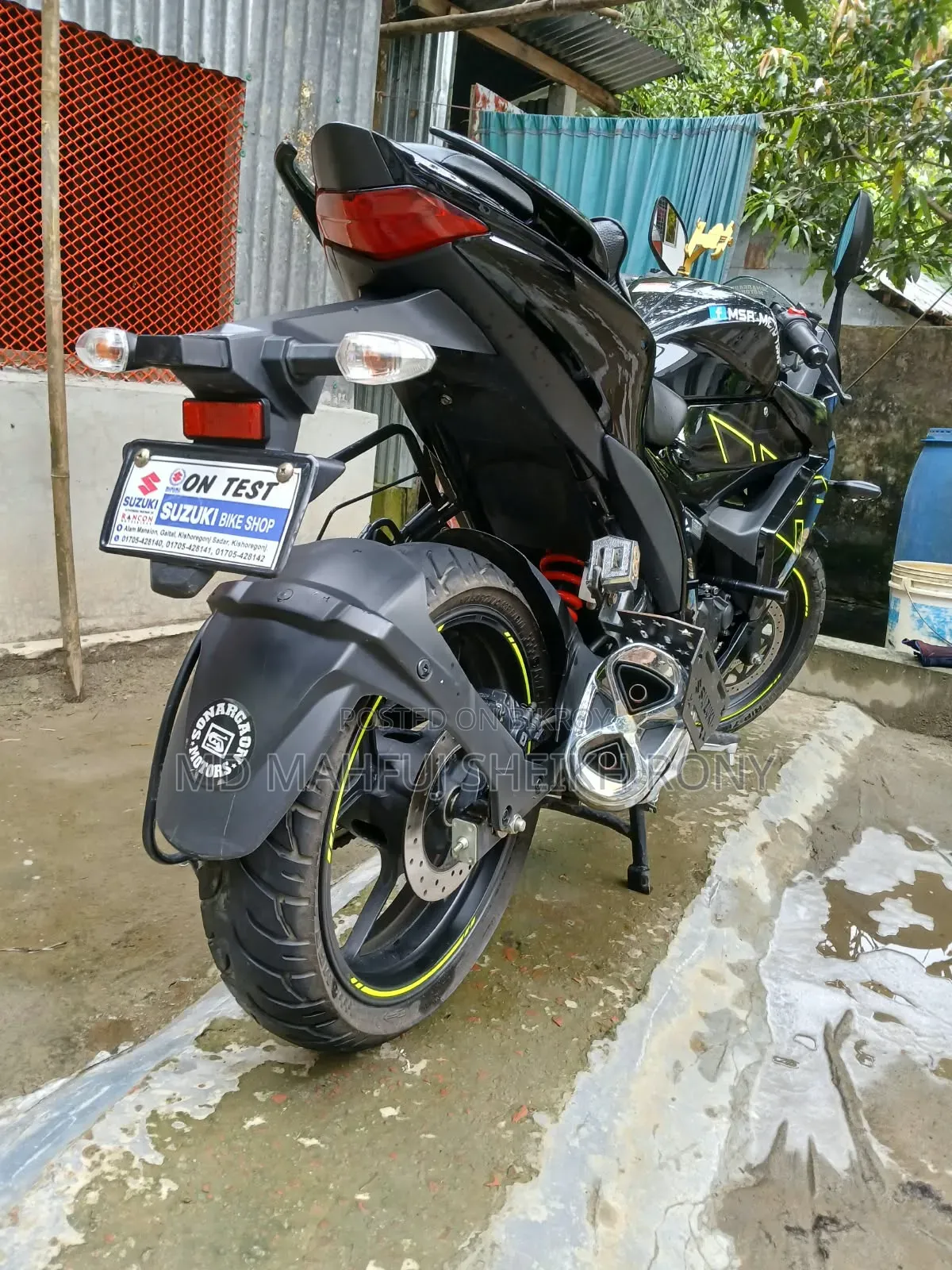 সুজুকি জিক্সার এসএফ ২০২৫ কালো