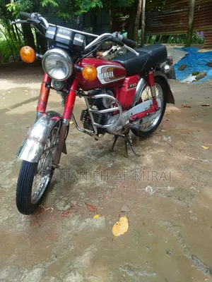 Yamaha 1980 Red