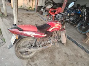 TVS Metro 2015 Red