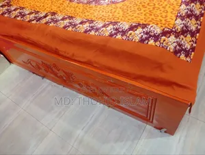 মেহগনি কাঠের খাট