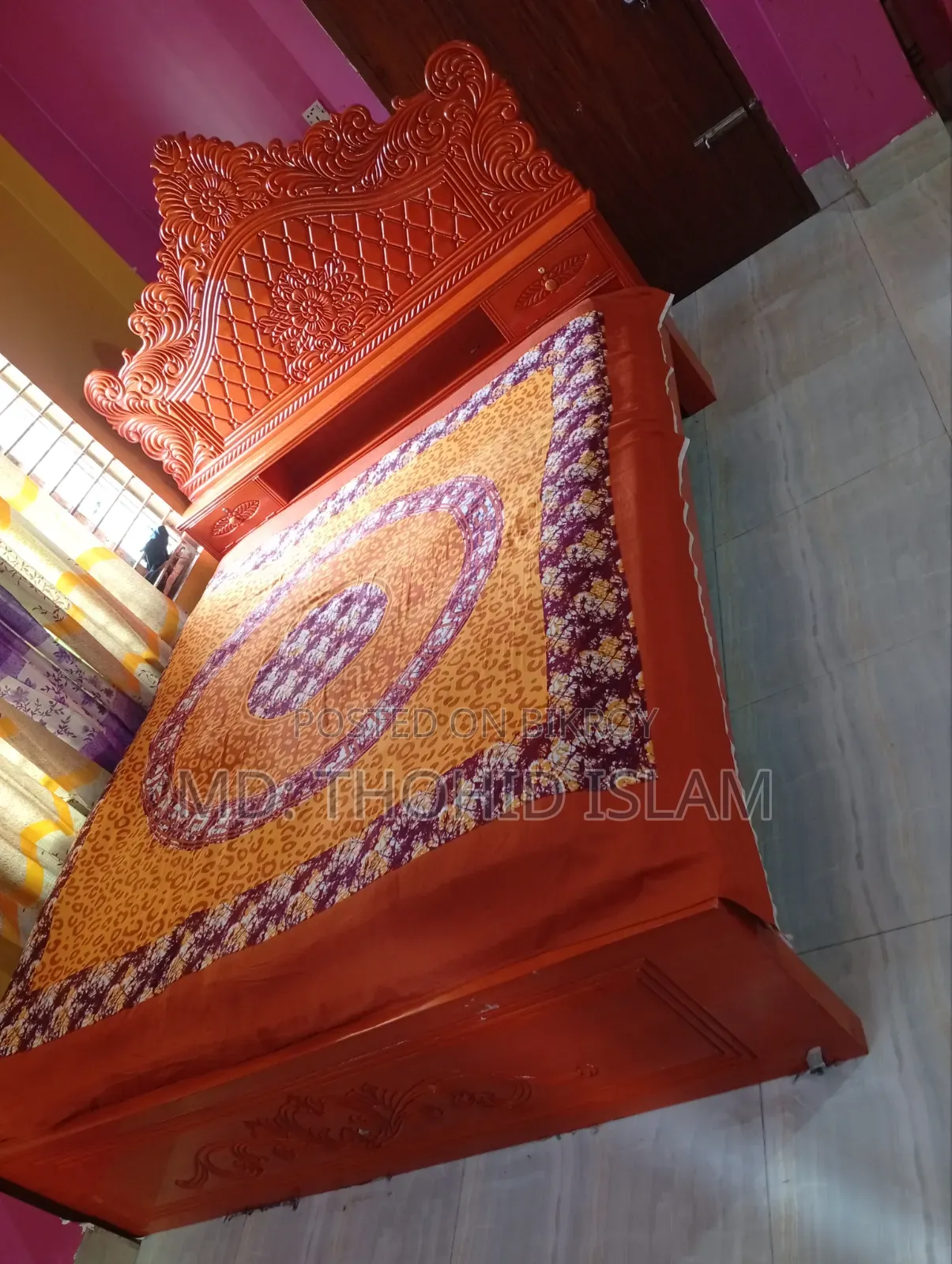 মেহগনি কাঠের খাট