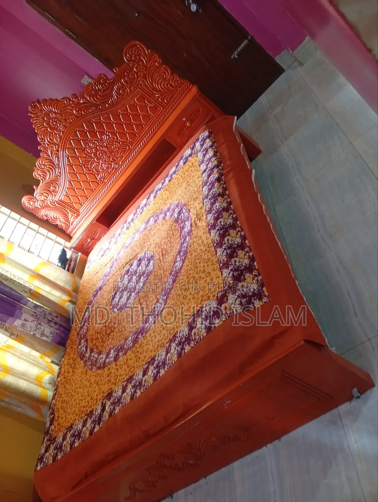 মেহগনি কাঠের খাট