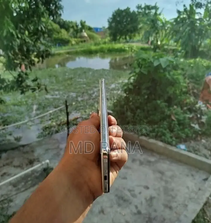 ভিভো ওয়াই ২৯ ১২৮ জিবি সাদা