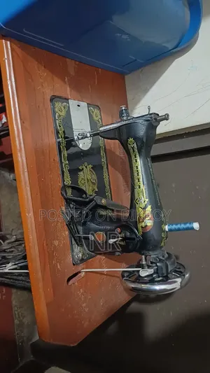 Singer Sewing Machine for Sale