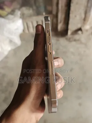 অ্যাপল আইফোন ১৪ প্রো ২৫৬ জিবি সাদা