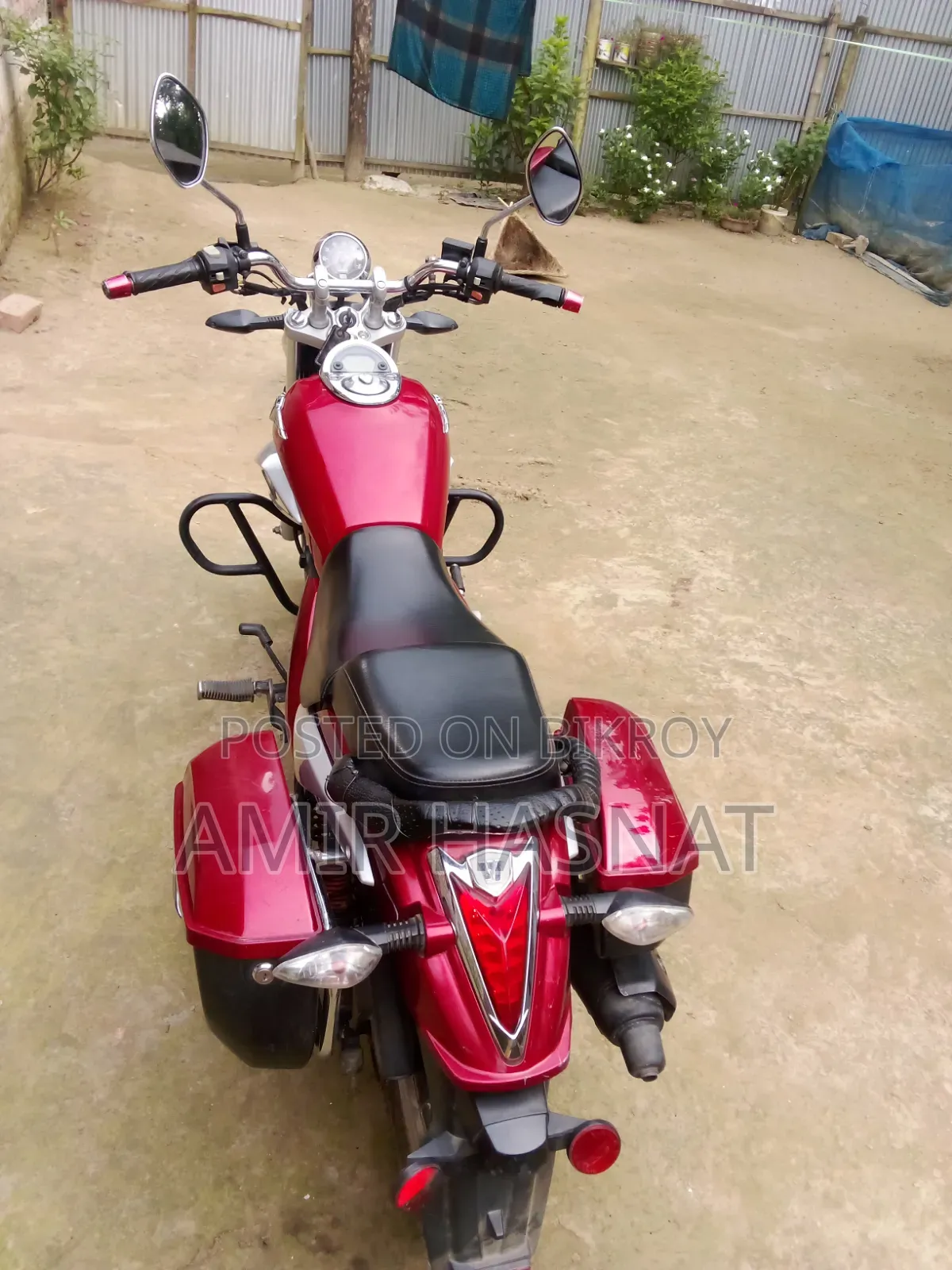 হাওজুয়ে টিআর১৫০এস ২০২৪ লাল