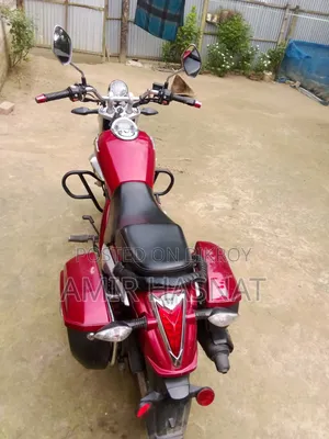হাওজুয়ে টিআর১৫০এস ২০২৪ লাল