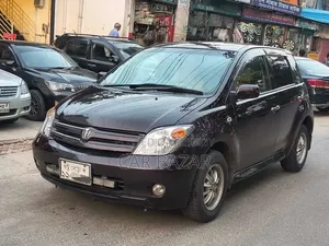 Toyota IST 2005 Black