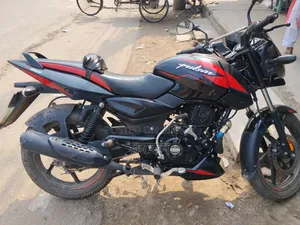 বাজাজ পালসার ২০২৫