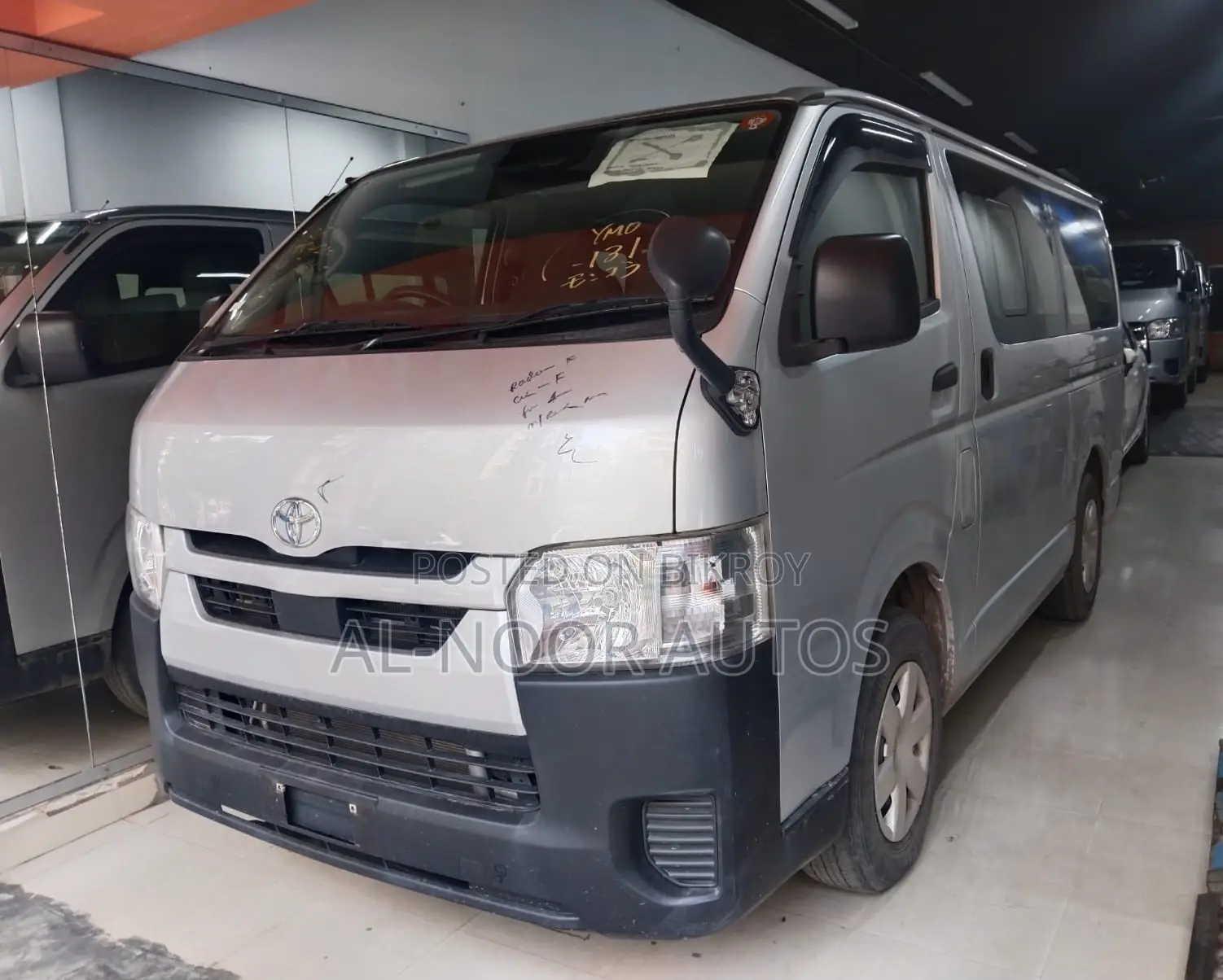 Toyota HiAce 2021 Silver