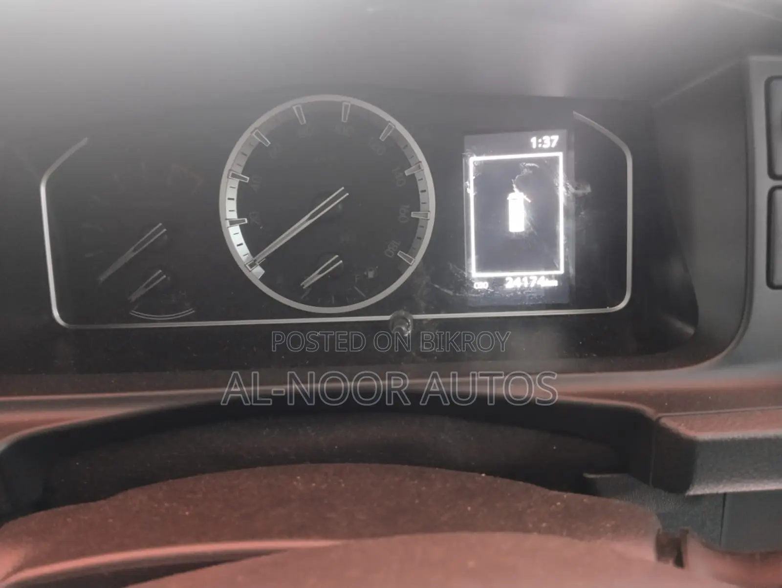 Toyota HiAce 2021 Silver