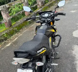 টিভিএস স্ট্রাইকার ১২৫ ২০২১ কালো