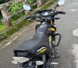 টিভিএস স্ট্রাইকার ১২৫ ২০২১ কালো