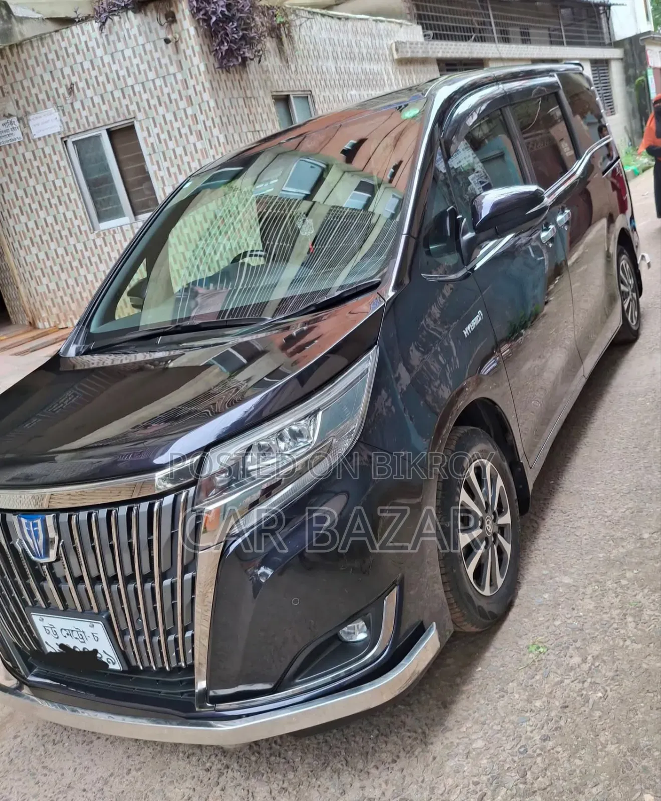 Toyota Noah 1.8 FWD Hybrid (7 seater) 2019 Gray