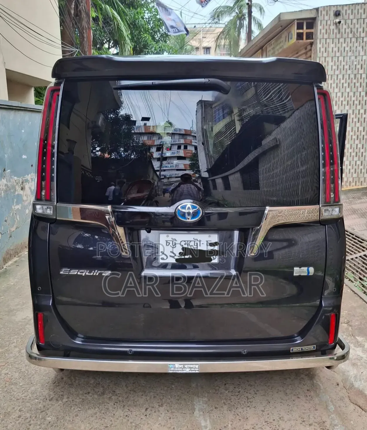 Toyota Noah 1.8 FWD Hybrid (7 seater) 2019 Gray