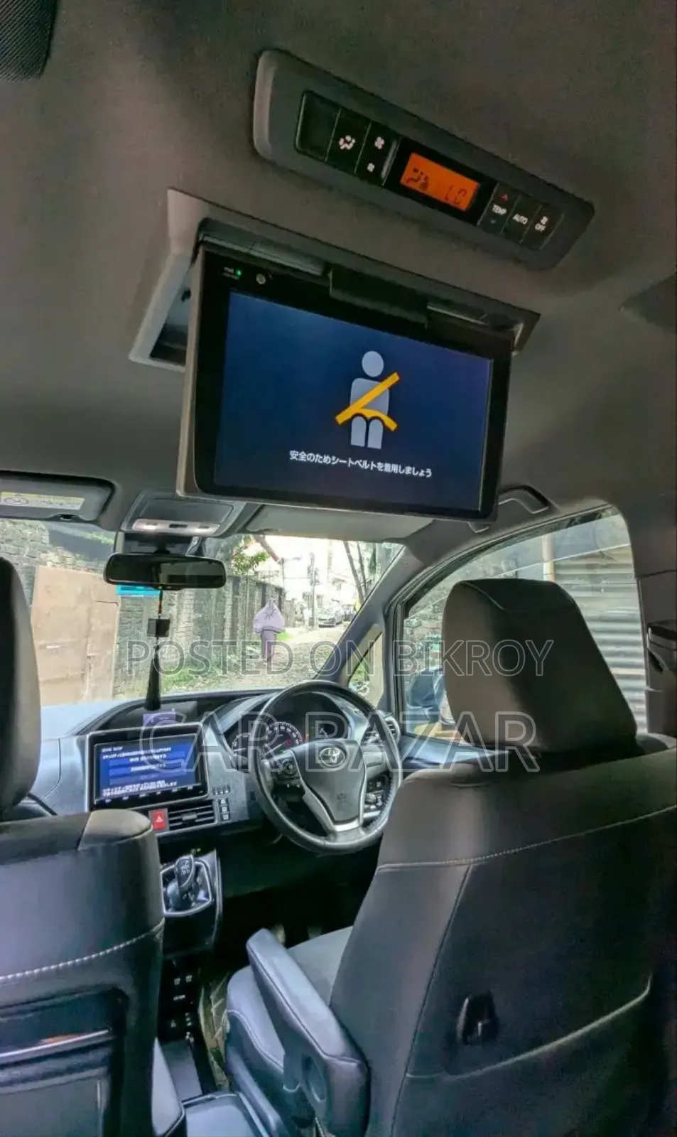 Toyota Noah 1.8 FWD Hybrid (7 seater) 2019 Gray