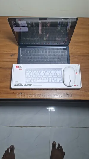 Laptop Apple MacBook Air 2026 M5 16GB Apple M5 SSD 512GB