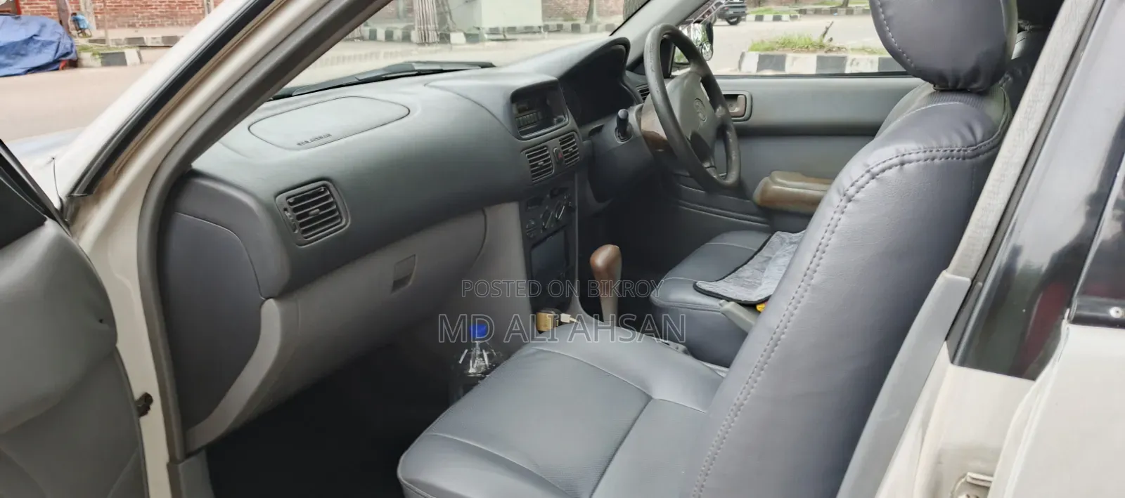 Toyota Corolla Sedan 1997 White