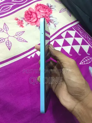 রিয়েলমি নোট ৫০ ৬৪ জিবি নীল