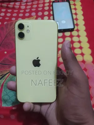 Apple iPhone 11 64 GB Yellow