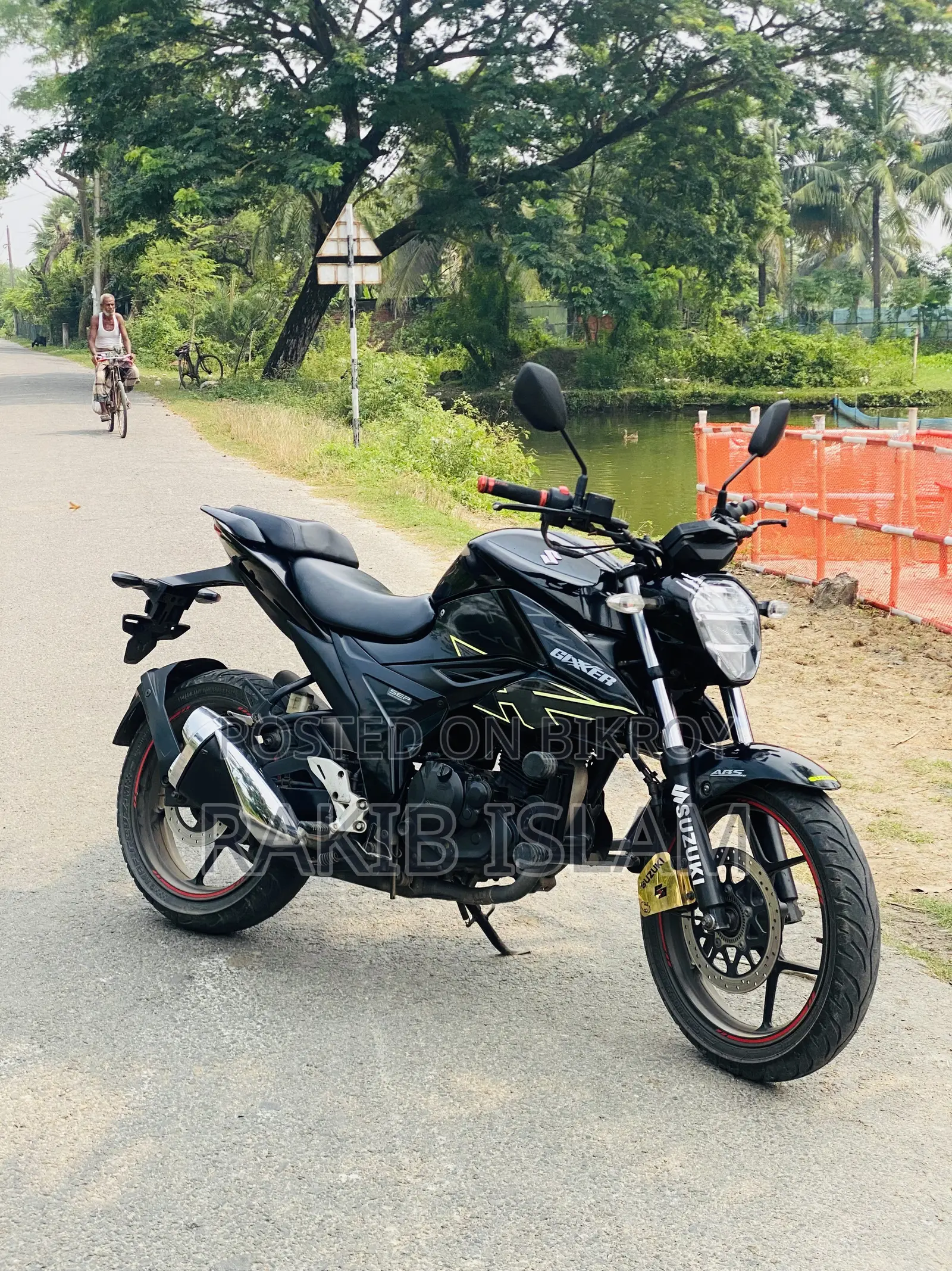 সুজুকি গিক্সার ২০২২ ব্ল্যাক