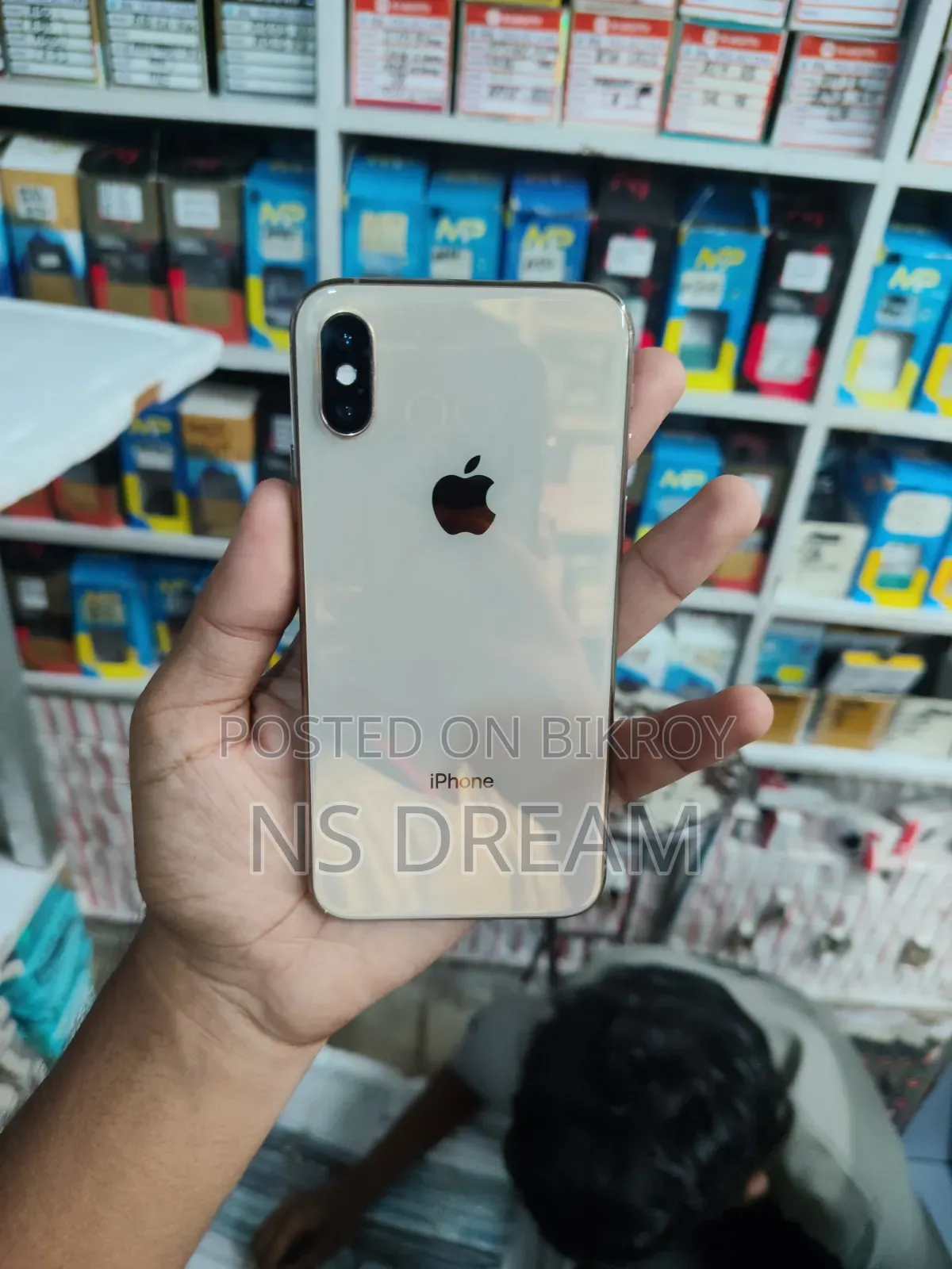 অ্যাপল আইফোন এক্সএস ৬৪ জিবি গোল্ড