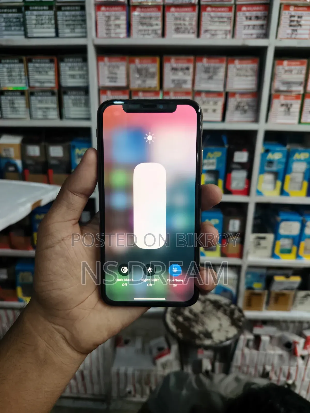 অ্যাপল আইফোন এক্সএস ৬৪ জিবি গোল্ড