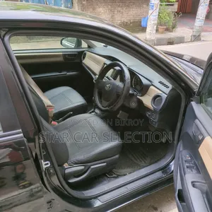 Toyota Axio ২০১৪ কালো