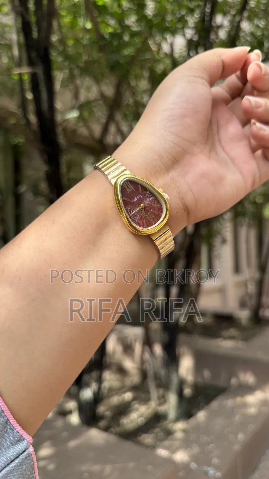 GoGoey Golden Wrist Watch for Women