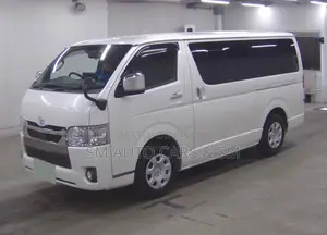 Toyota HiAce 2022 White